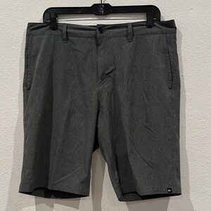 Quiksilver Amphibians Shorts – Style AQYWS03110 (Men’s 34)